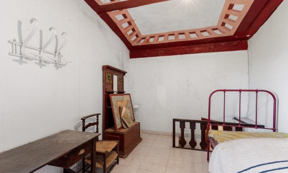 Resale - Country House -
Orihuela