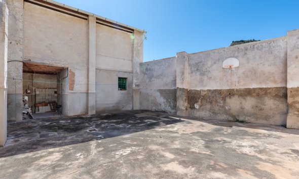 Resale - Country House -
Orihuela