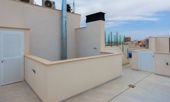 Resale - apartment -
Torrevieja