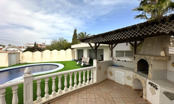 Resale - Villa -
Ciudad Quesada