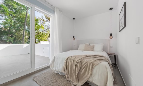 Reventa - Adosado -
Marbella - Nueva Andalucía