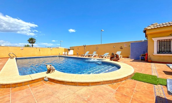 Gensalg - Villa -
Torrevieja - Los Balcones