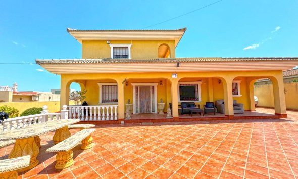 Gensalg - Villa -
Torrevieja - Los Balcones