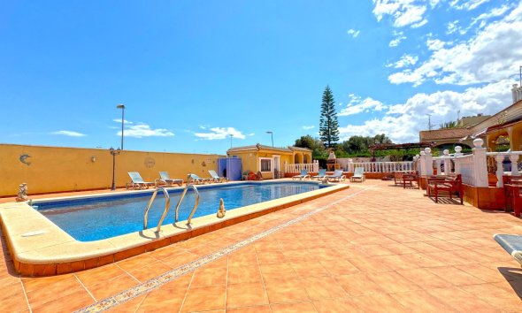 Gensalg - Villa -
Torrevieja - Los Balcones