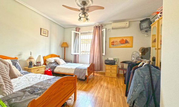 Gensalg - Villa -
Torrevieja - Los Balcones