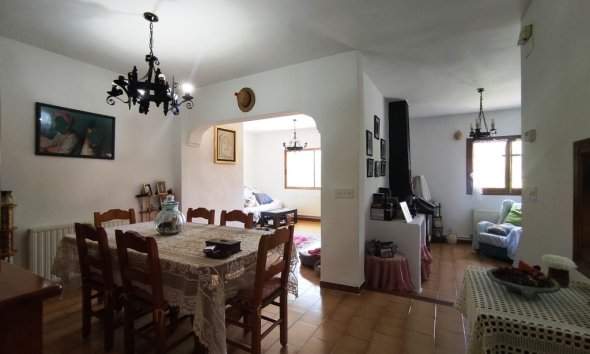 Resale - Country House -
Alcoy
