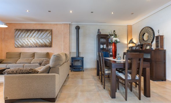 Gensalg - Villa -
Los Montesinos - La Herrada
