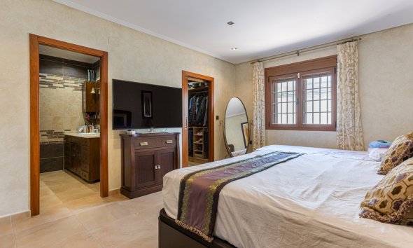 Gensalg - Villa -
Los Montesinos - La Herrada