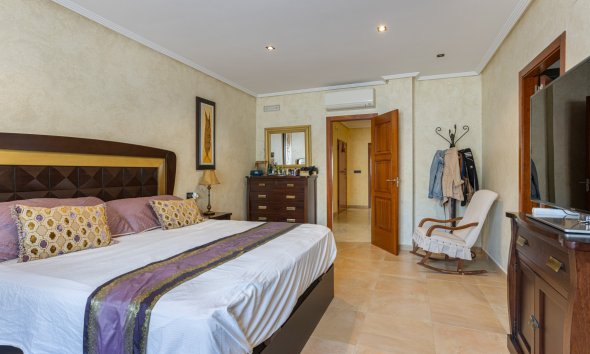 Gensalg - Villa -
Los Montesinos - La Herrada