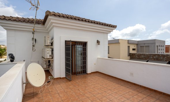 Gensalg - Villa -
Los Montesinos - La Herrada