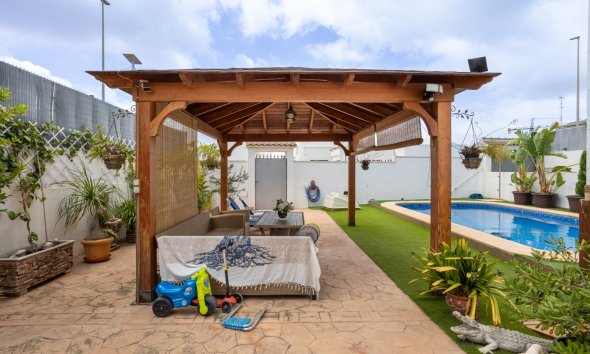 Gensalg - Villa -
Los Montesinos - La Herrada
