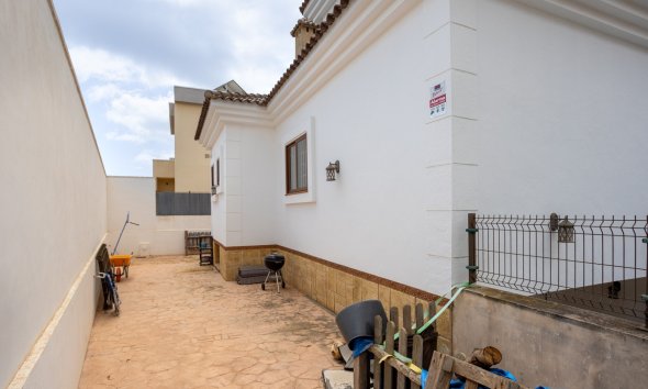 Gensalg - Villa -
Los Montesinos - La Herrada