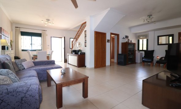 Reventa - Villa -
Ciudad Quesada - La Fiesta