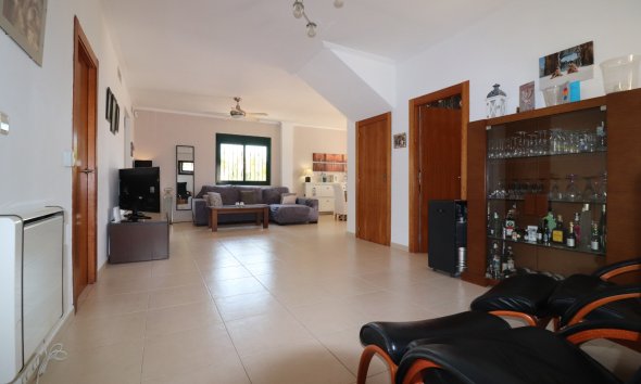 Reventa - Villa -
Ciudad Quesada - La Fiesta