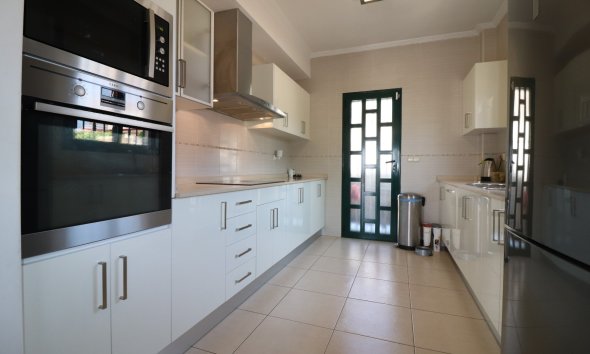 Reventa - Villa -
Ciudad Quesada - La Fiesta