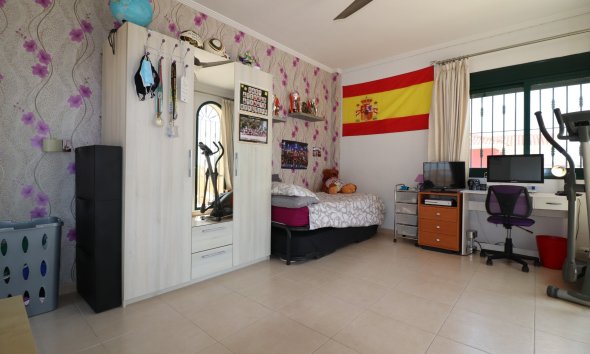 Reventa - Villa -
Ciudad Quesada - La Fiesta