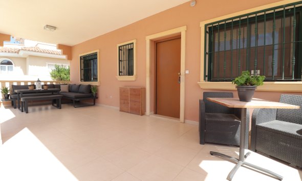 Reventa - Villa -
Ciudad Quesada - La Fiesta