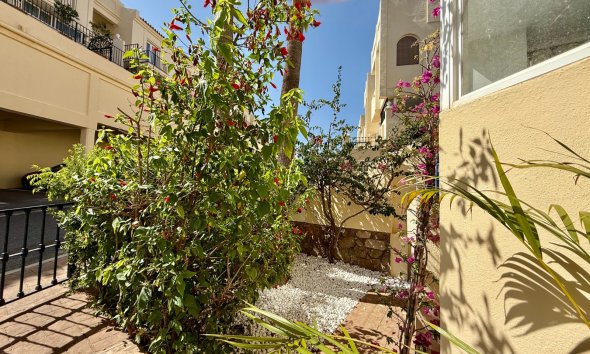 Reventa - apartment -
Benahavis - La Quinta