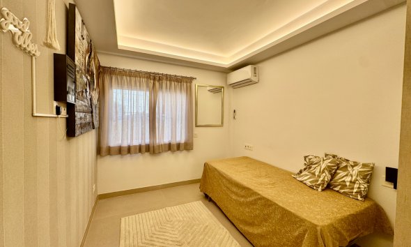 Reventa - apartment -
Benahavis - La Quinta
