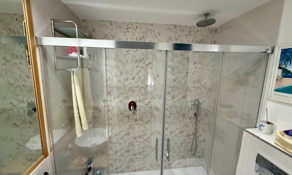 Reventa - apartment -
Benahavis - La Quinta