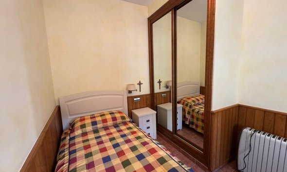Resale - Townhouse -
Los Montesinos