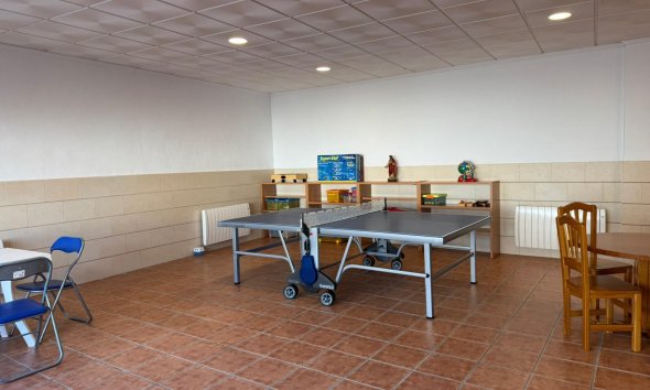 Resale - Townhouse -
Los Montesinos