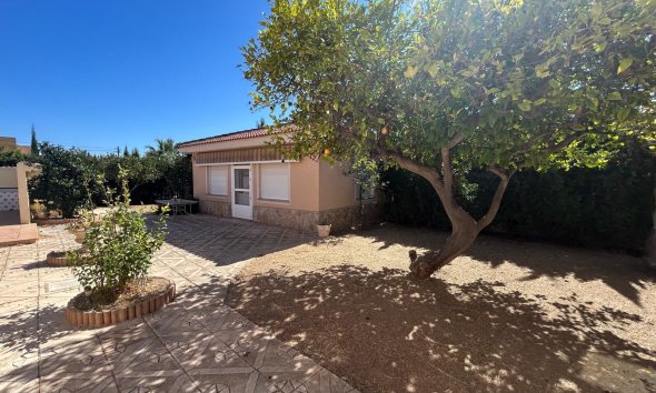 Reventa - Villa -
Ciudad Quesada - town