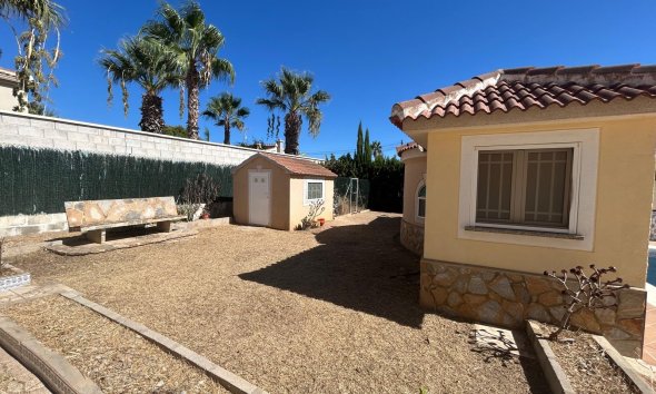 Reventa - Villa -
Ciudad Quesada - town