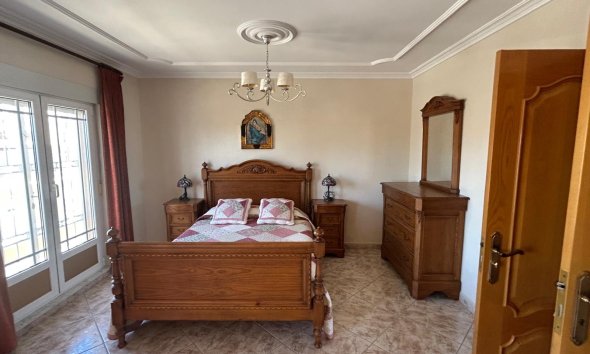 Reventa - Villa -
Ciudad Quesada - town