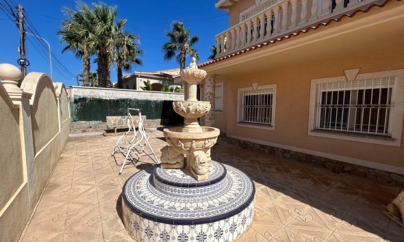 Reventa - Villa -
Ciudad Quesada - town