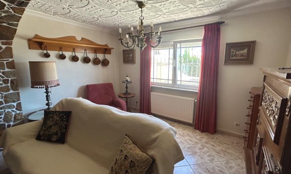 Reventa - Villa -
Ciudad Quesada - town