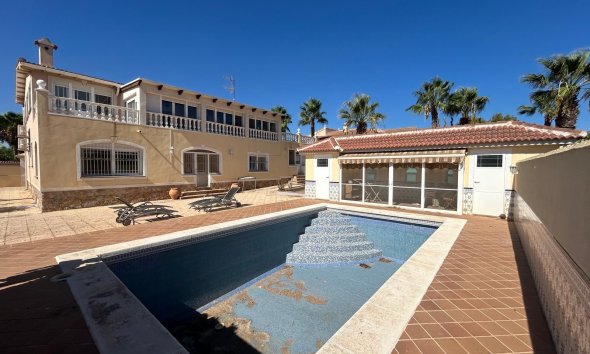 Reventa - Villa -
Ciudad Quesada - town