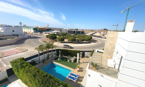 Gensalg - Villa -
Ciudad Quesada - Doña Pepa