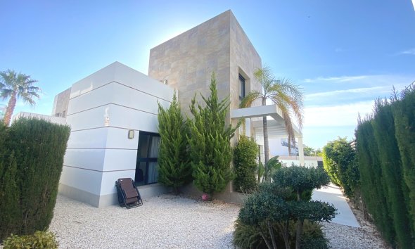 Gensalg - Villa -
Ciudad Quesada - Doña Pepa