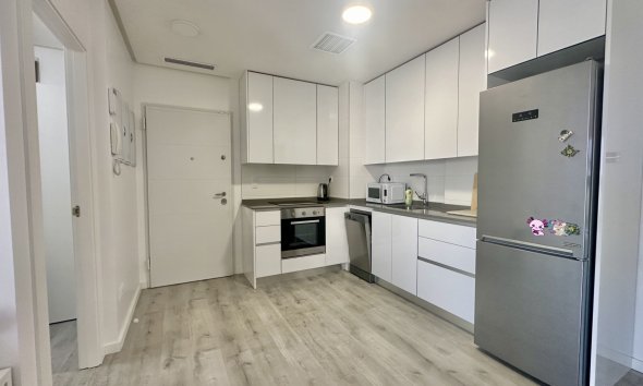 Reventa - apartment -
Orihuela Costa - Villamartín