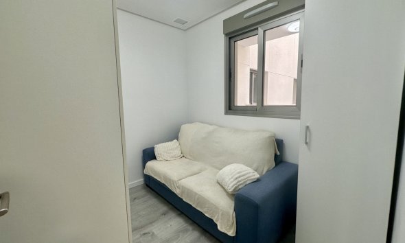 Reventa - apartment -
Orihuela Costa - Villamartín