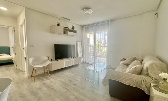 Reventa - apartment -
Orihuela Costa - Villamartín