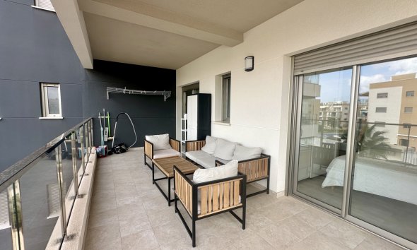 Reventa - apartment -
Orihuela Costa - Villamartín