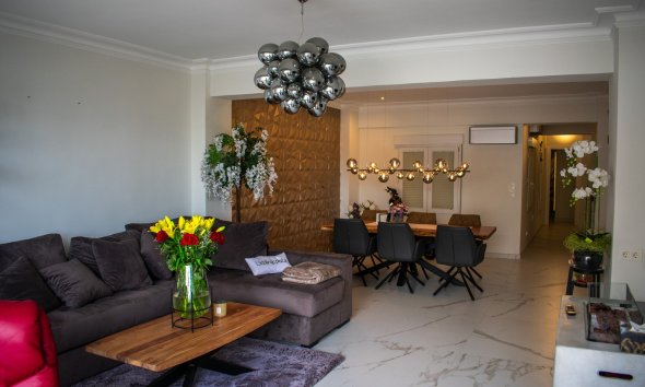 Reventa - apartment -
Torrevieja