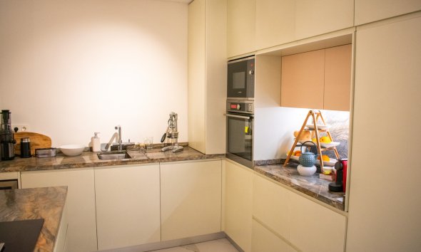 Reventa - apartment -
Torrevieja