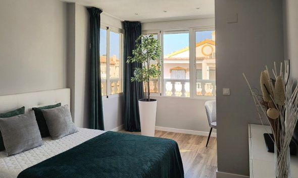 Gensalg - Rækkehus -
Orihuela Costa - Punta Prima