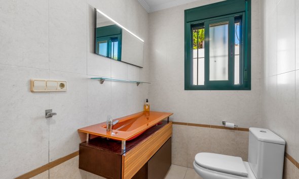 Resale - Villa -
Ciudad Quesada
