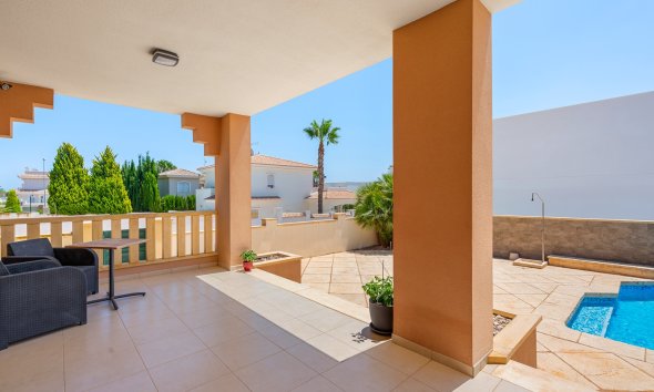Resale - Villa -
Ciudad Quesada