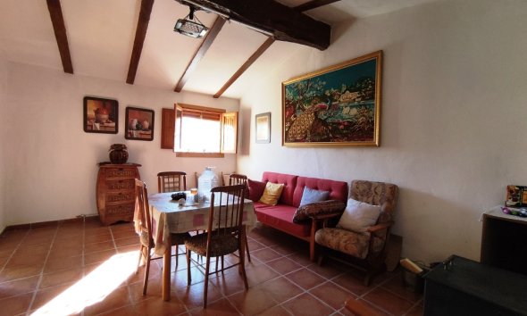 Resale - Country House -
Benifallim