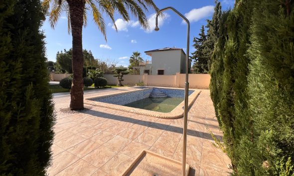 Gensalg - Villa -
Orihuela Costa