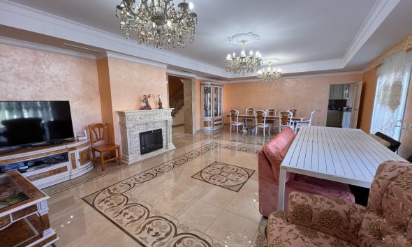 Gensalg - Villa -
Orihuela Costa