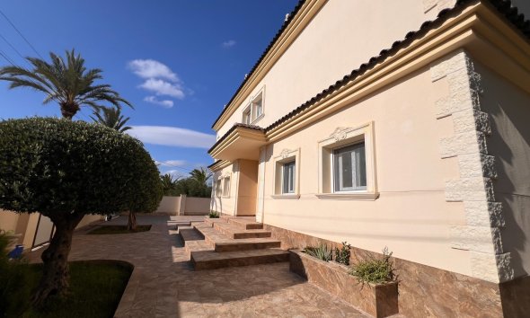 Gensalg - Villa -
Orihuela Costa