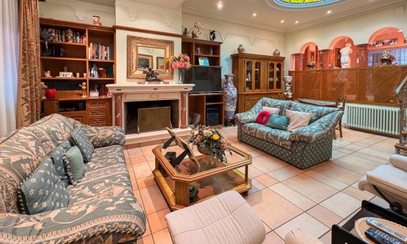 Gensalg - Country House -
Elche - Altzabares Alto