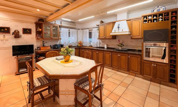 Gensalg - Country House -
Elche - Altzabares Alto