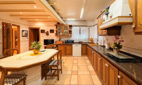 Gensalg - Country House -
Elche - Altzabares Alto
